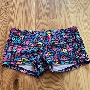 Fleo Miami Leopard Shorts Low Rise Countour